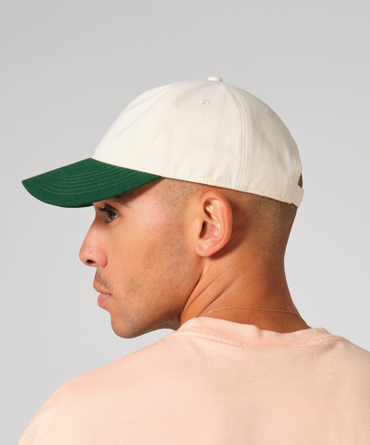 Contrast peak leisure cap – lifestyle
