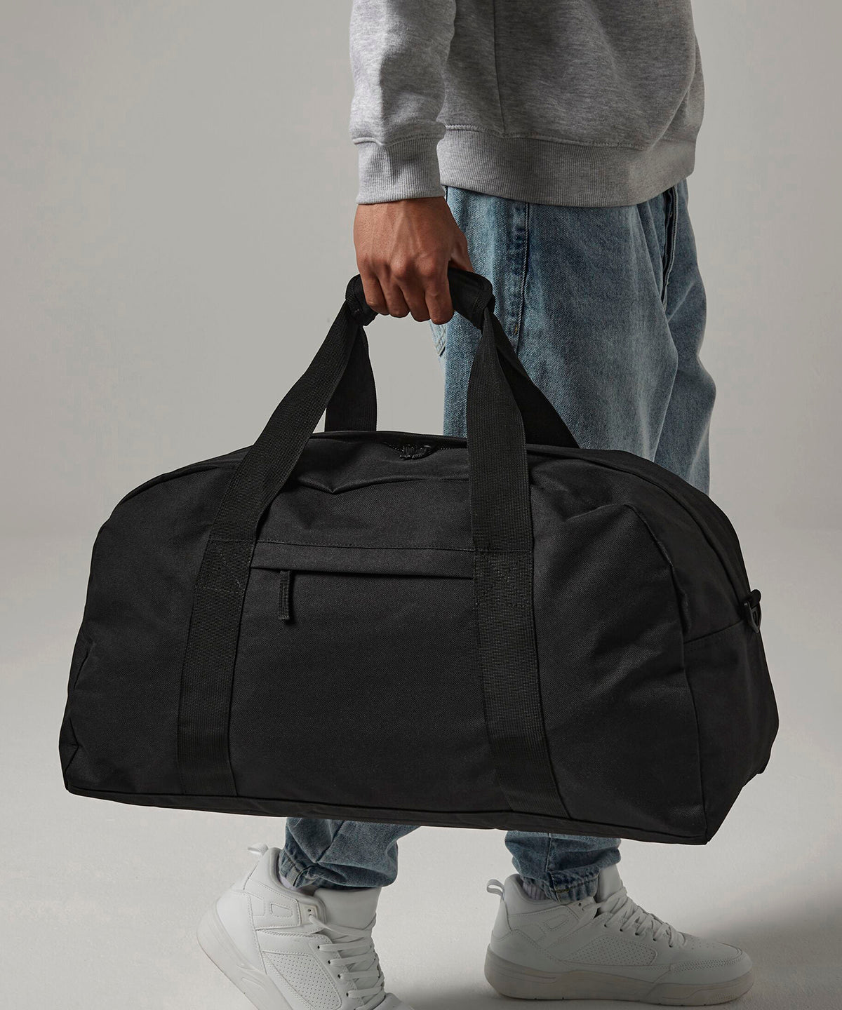 Classic holdall – lifestyle
