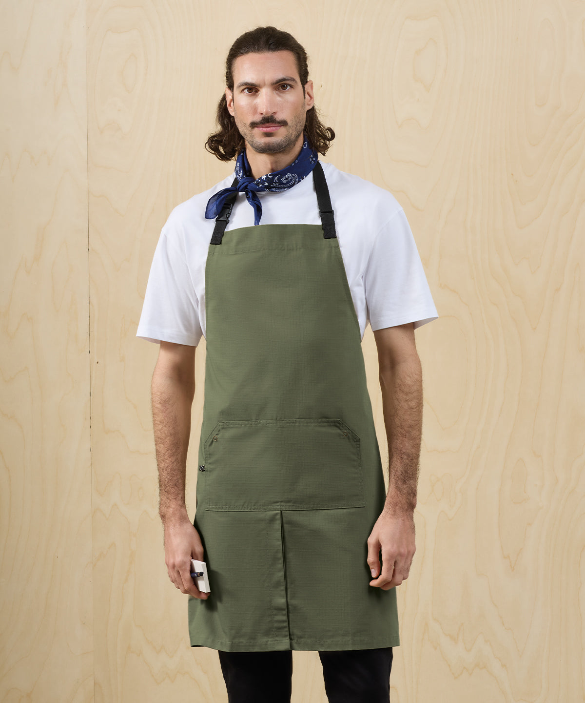 ‘Utility 2.0’ ripstop apron – lifestyle