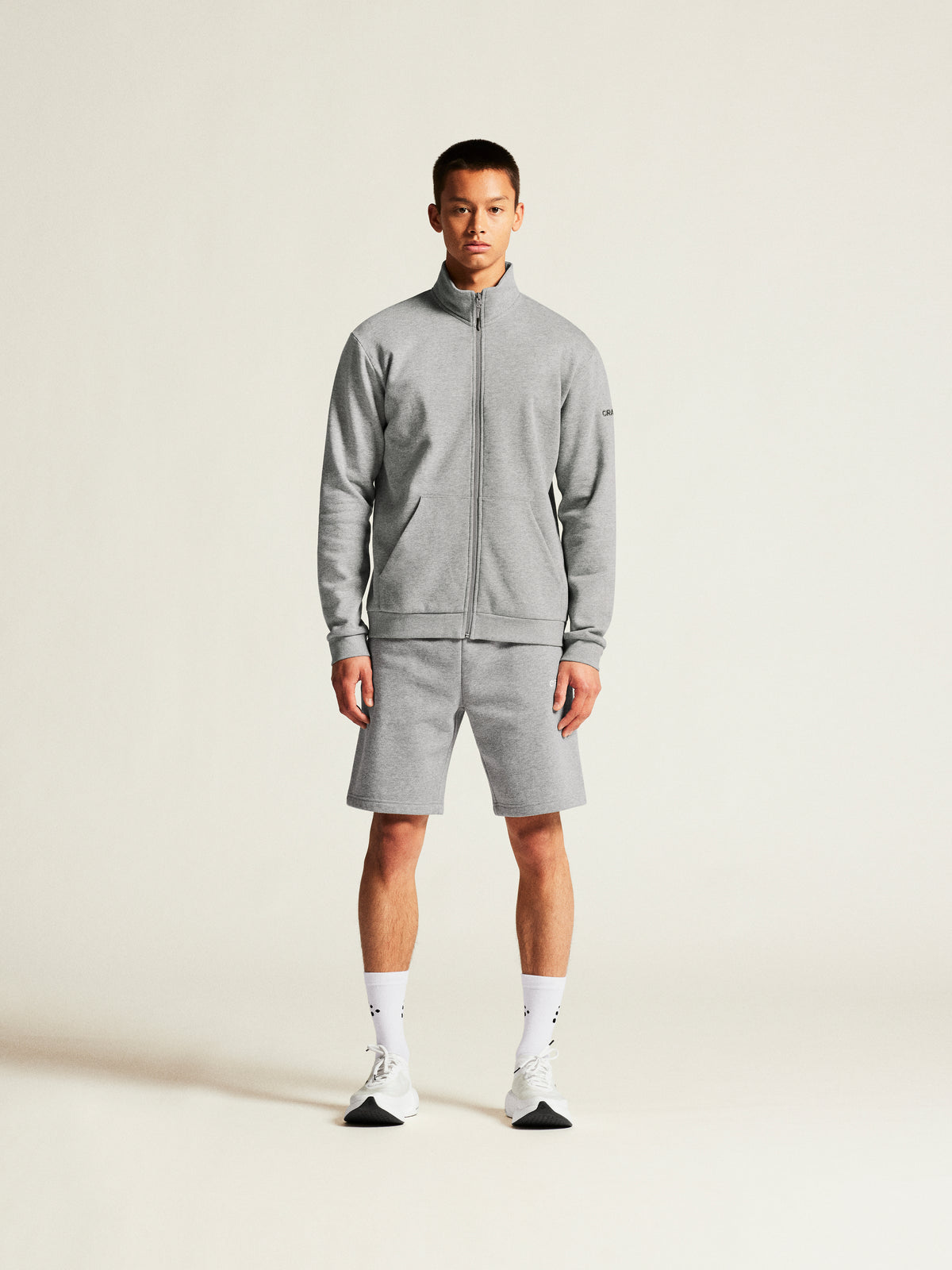 COMMUNITY 2.0 ZIP JKT M – modellbild