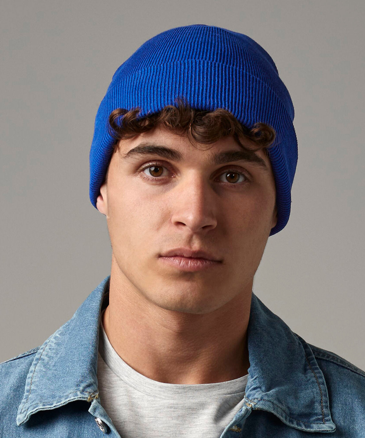 Organic cotton original cuffed beanie – lifestyle