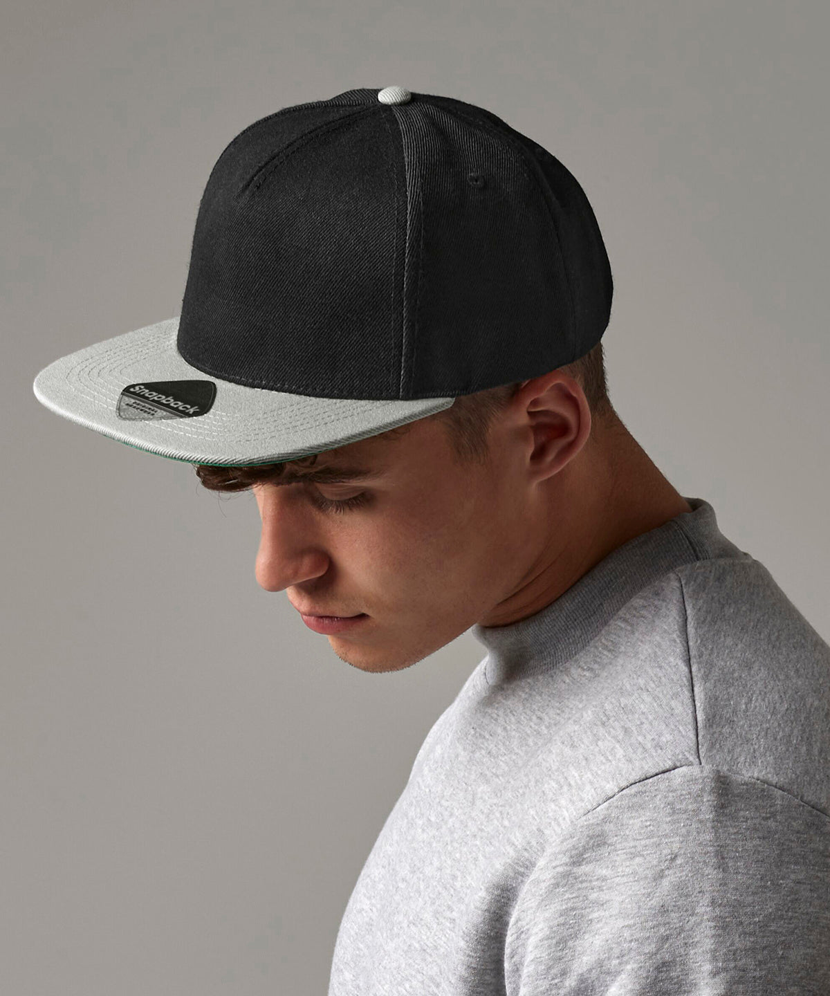 Original flat peak snapback – lifestyle