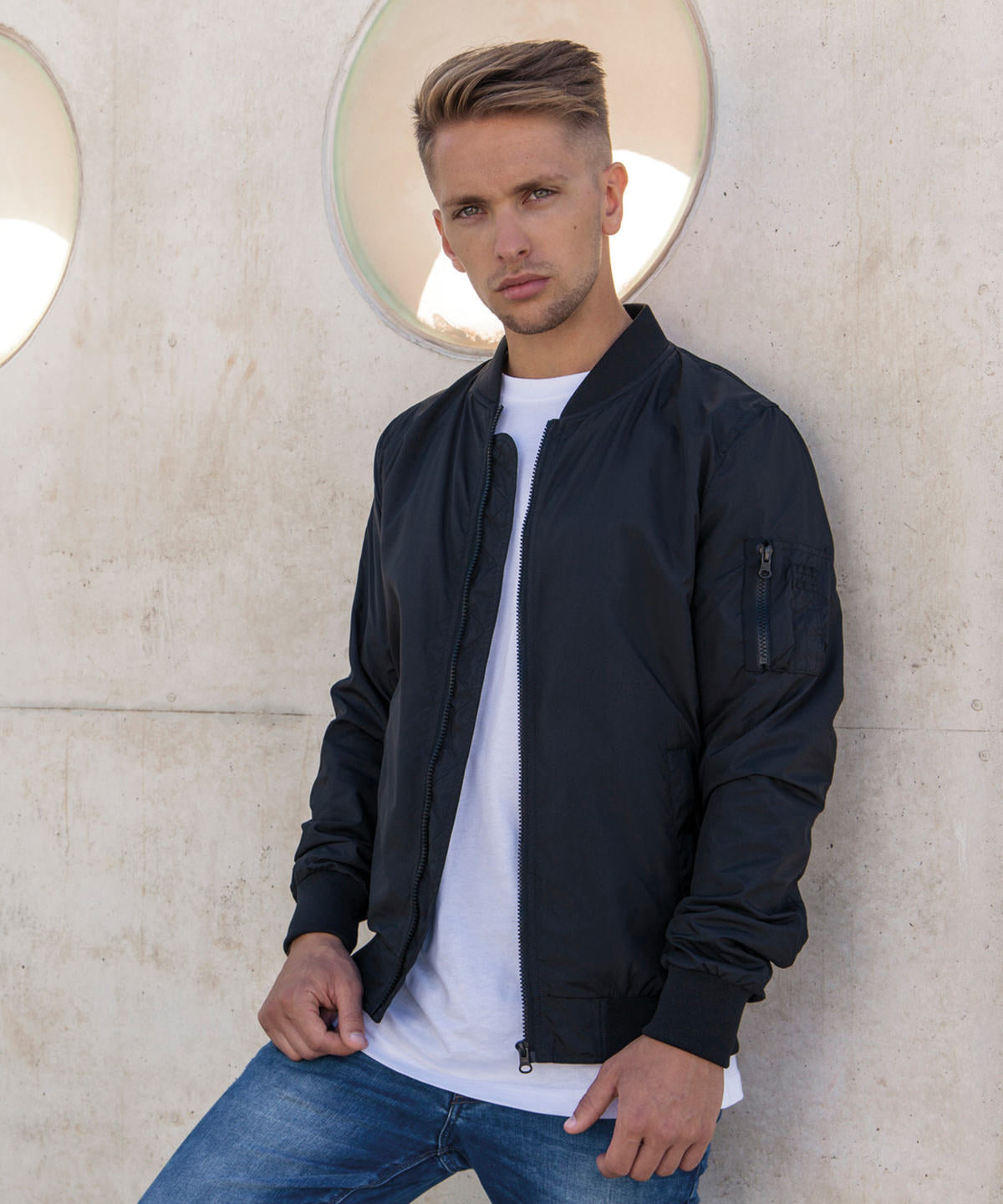 Light Bomber jacket – lifestyle