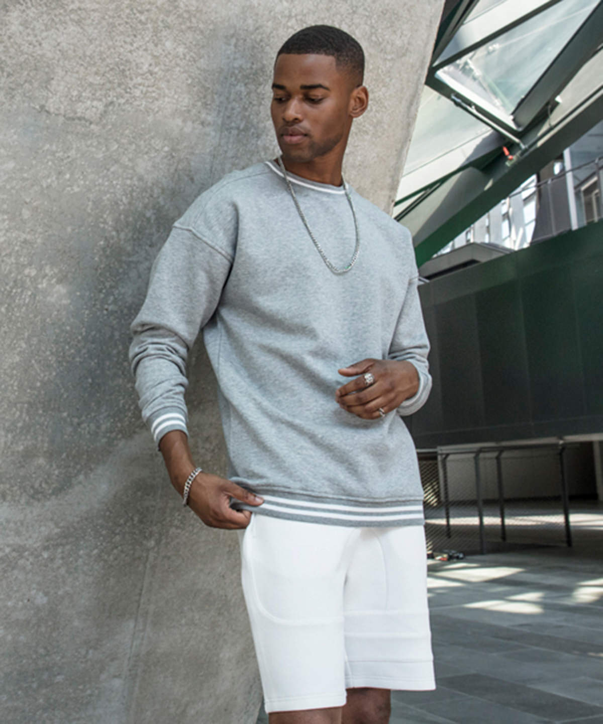 College sweat crew – lifestyle