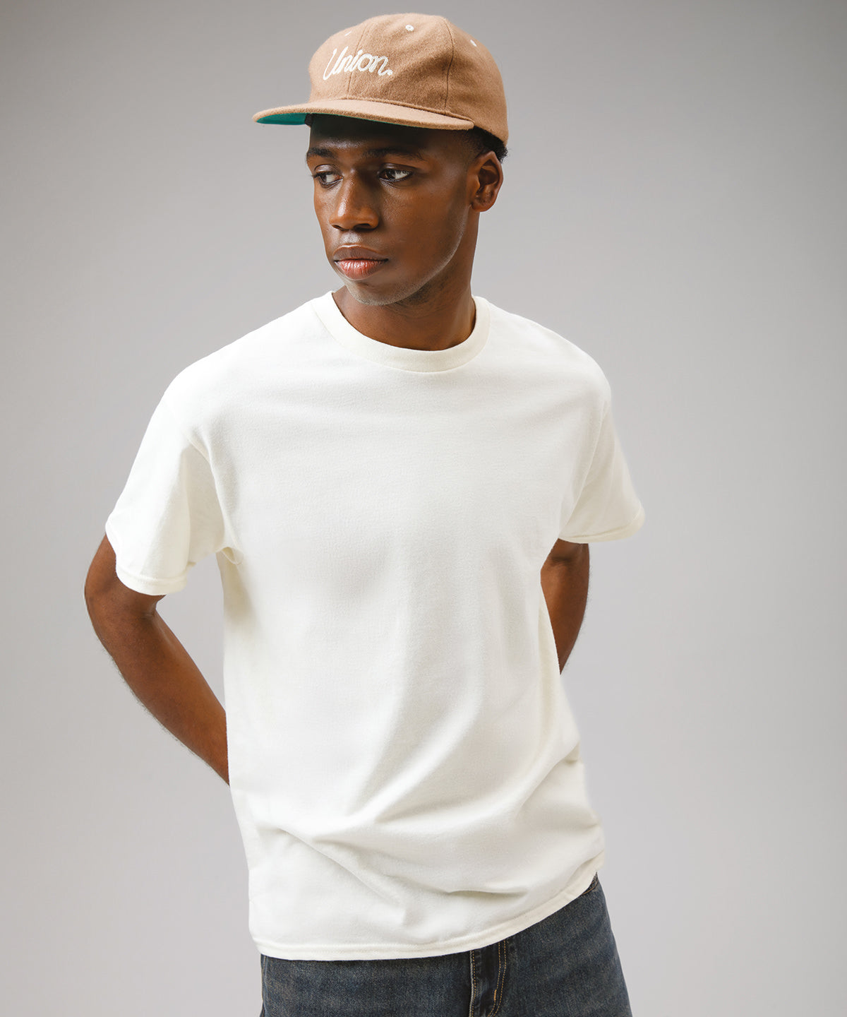 Heavy Cotton™ adult t-shirt – lifestyle