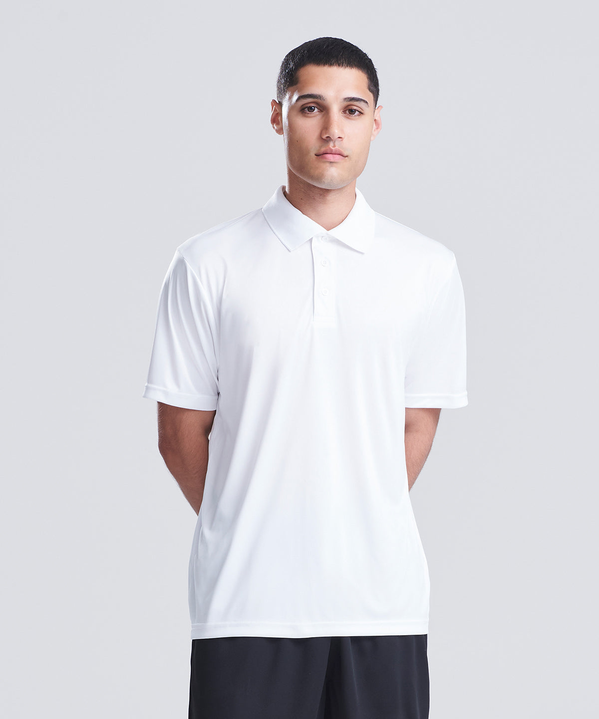 Cool smooth polo – lifestyle