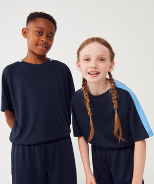 Kids team t-shirt – lifestyle