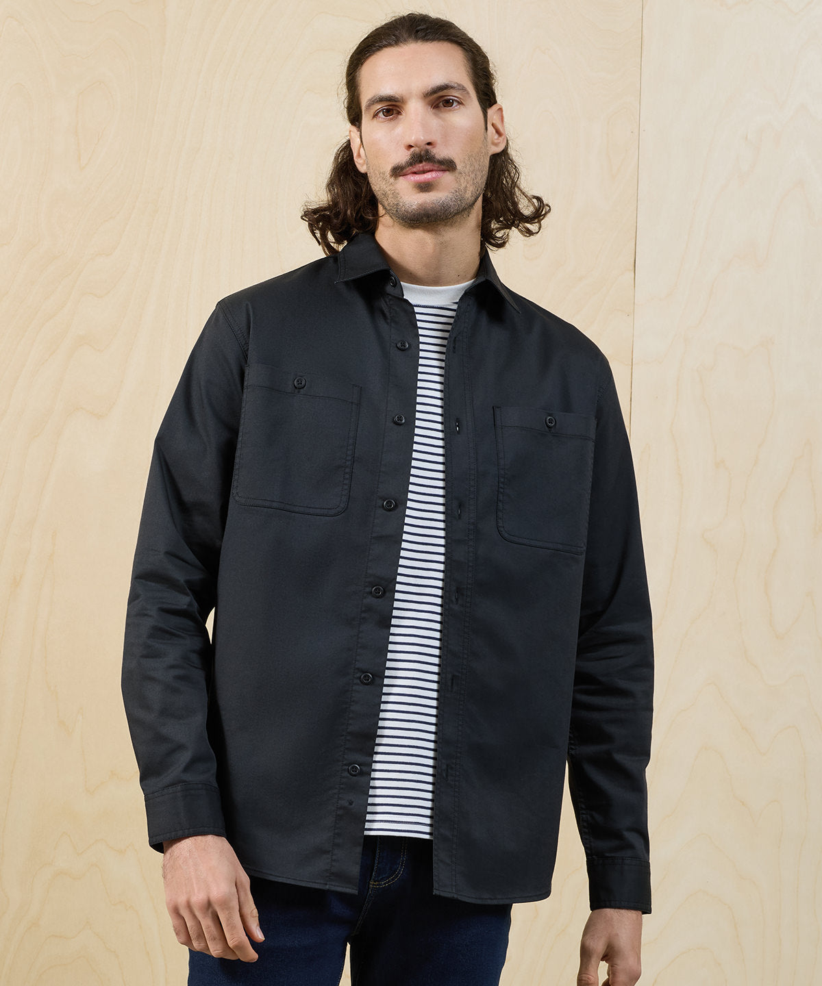 ‘Utility 2.0’ service shirt – lifestyle