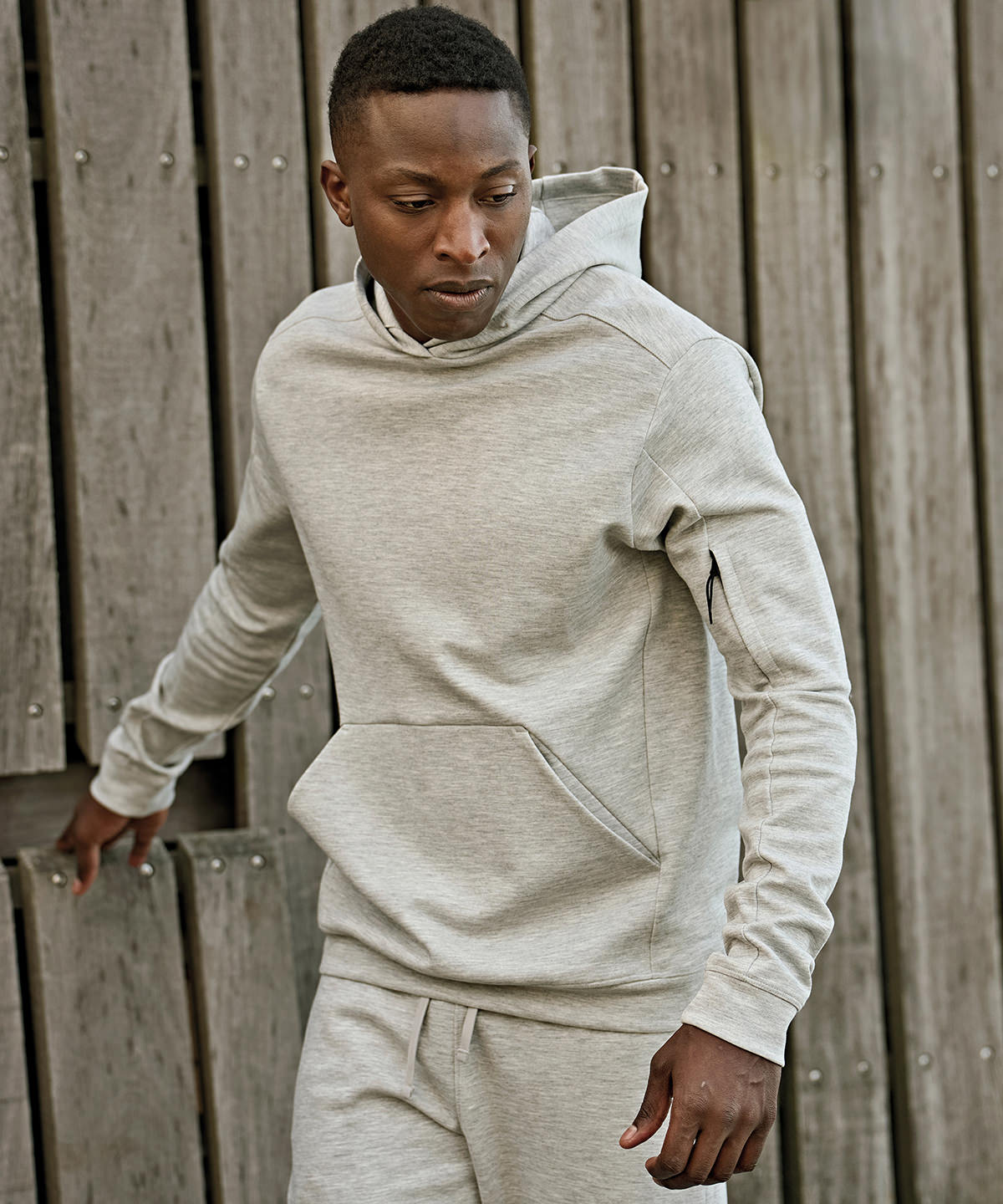 Athletic hooded sweatshirt (5702) – lifestyle