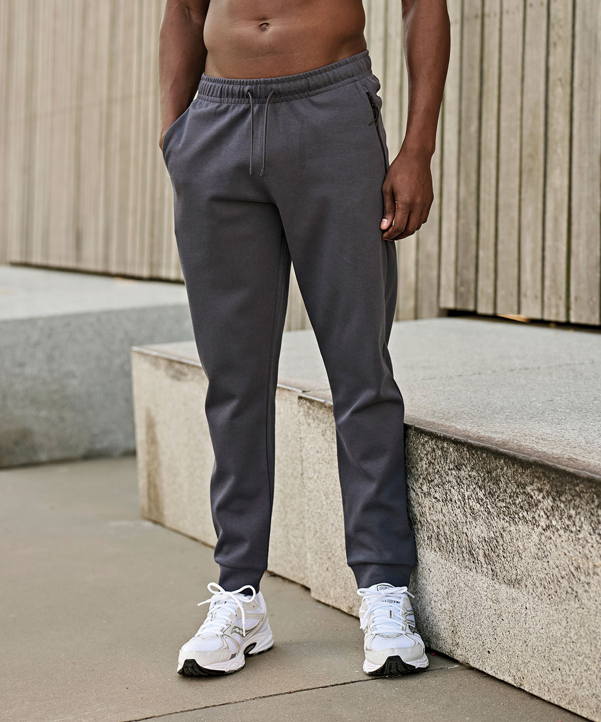 Athletic pants (5708) – lifestyle