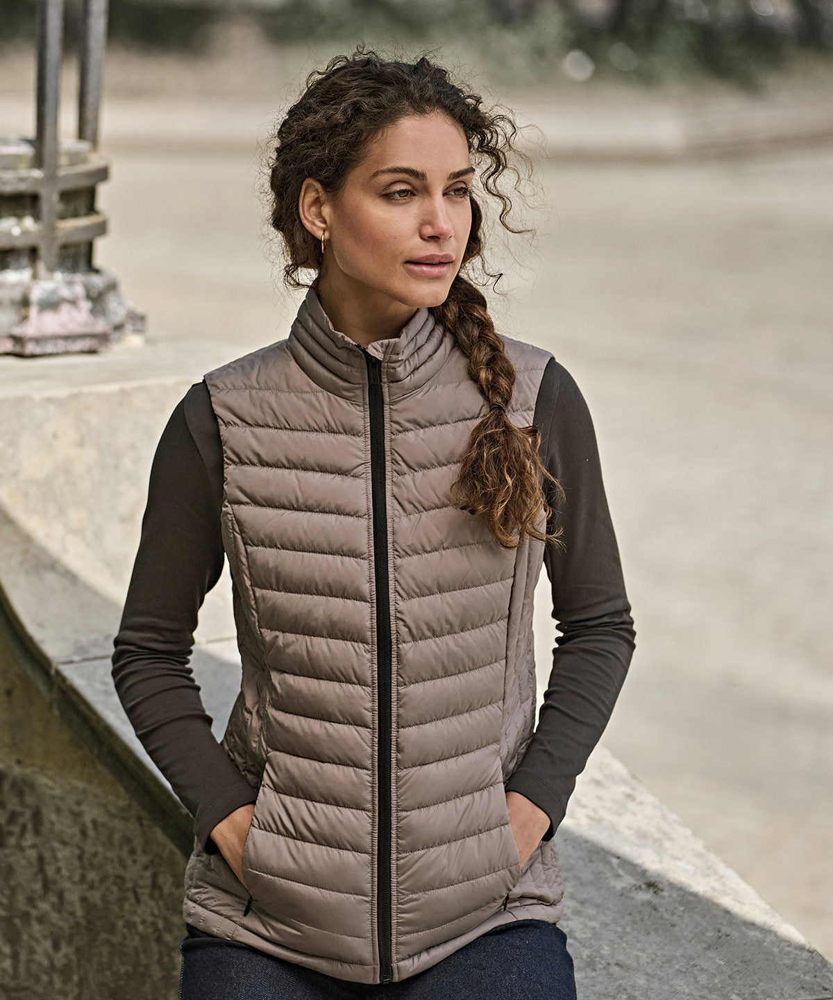 Women’s Zepelin bodywarmer – lifestyle