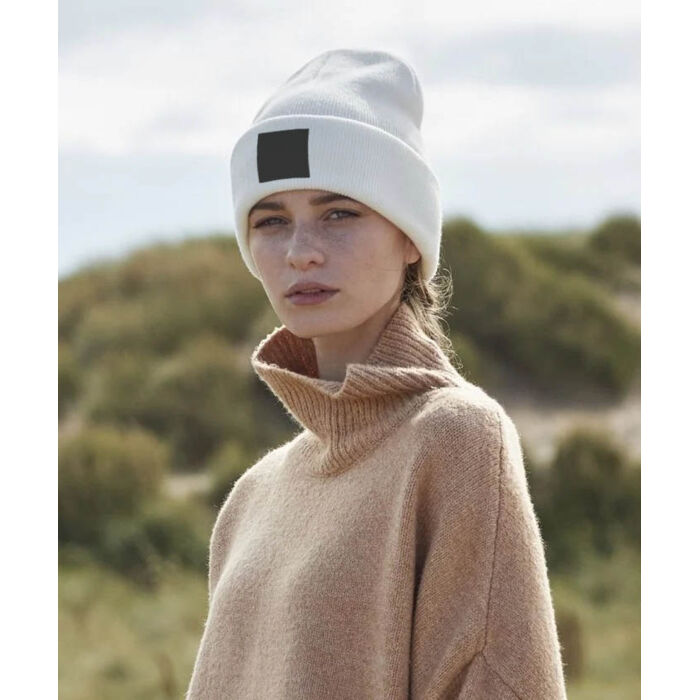 Cuffed beanie med etikett Miniatyr